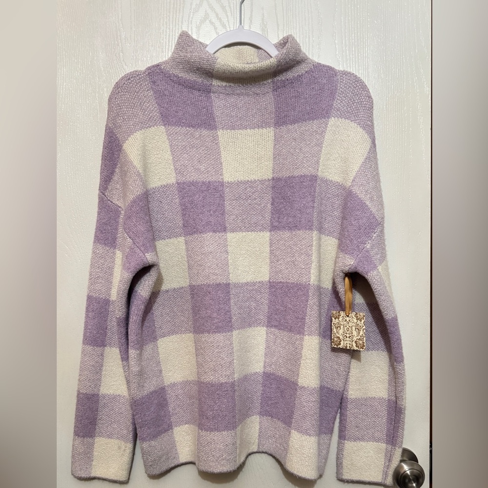•sweater•